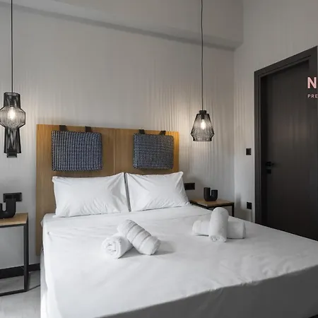 Philus, Nilie Hospitality Mgmt 아파트